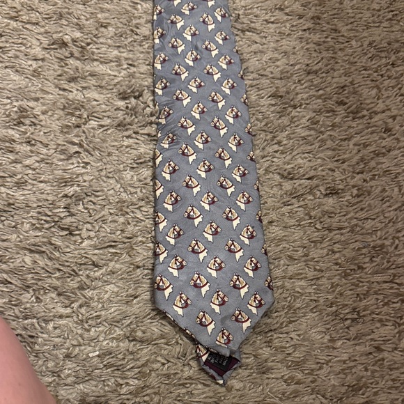 park avenue necktie